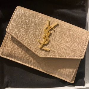 YSL FLAT TOP LEATHER ENVELOPE IN DARK BEIGE